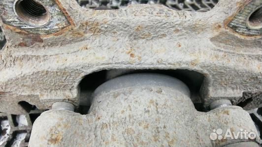 Суппорт тормозной передний левый alfa romeo GT 1