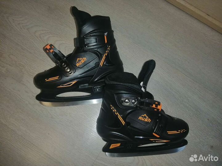 Коньки детские ледовые