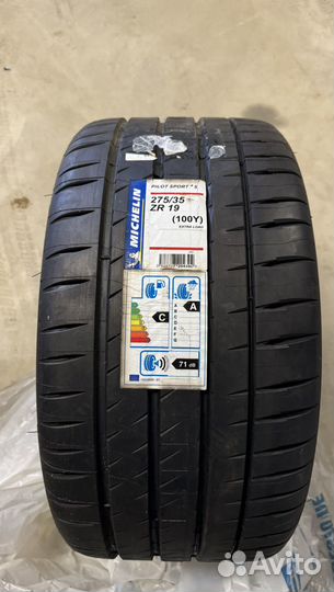Michelin Pilot Sport 4 S 245/40 R19 и 275/35 R19