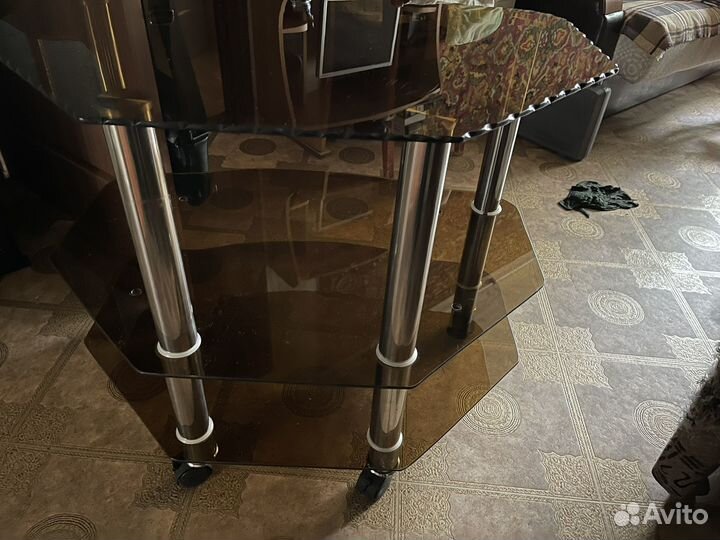 Стойка под аппаратуру