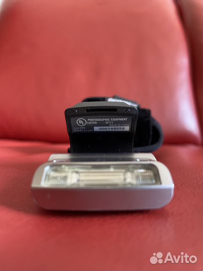 Вспышка Olympus FL-LM1