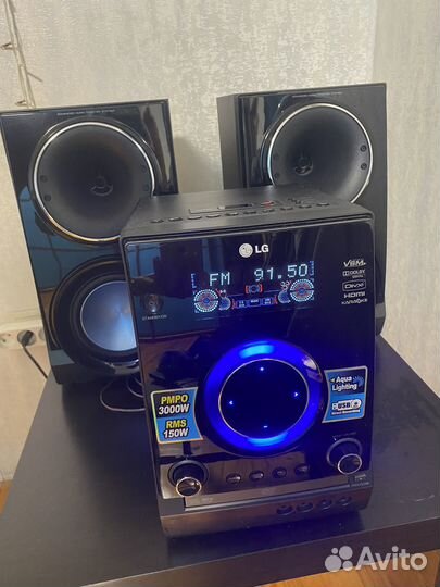 Музыкальный центр LG