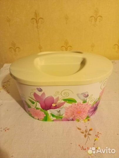 Нитки мулине, шкатулка, пяльца