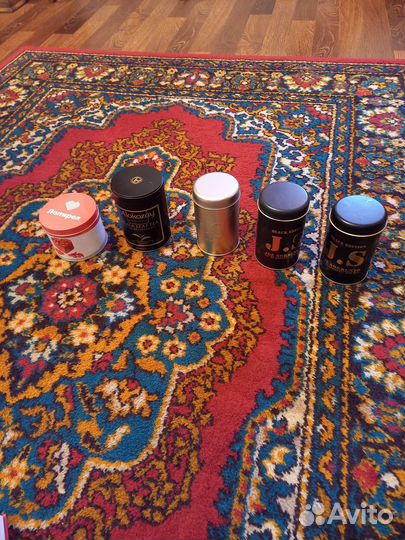 Железные банки