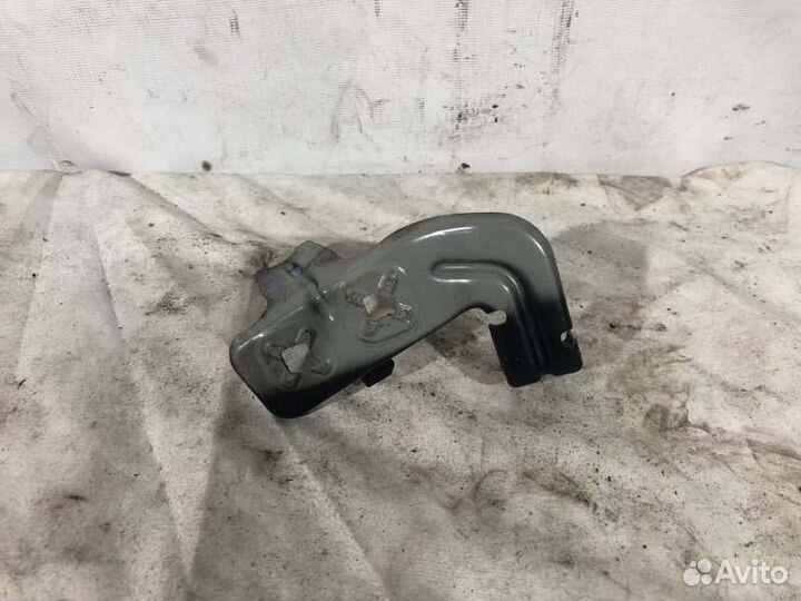 Кронштейн крыла передний левый Bmw 3-Series F30