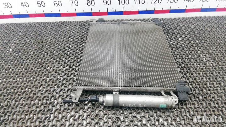 Радиатор кондиционера (конденсер) Nissan Juke