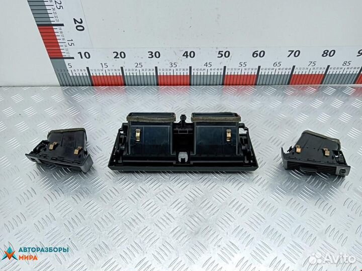 Дефлектор обдува салона BMW X3 E83 2004