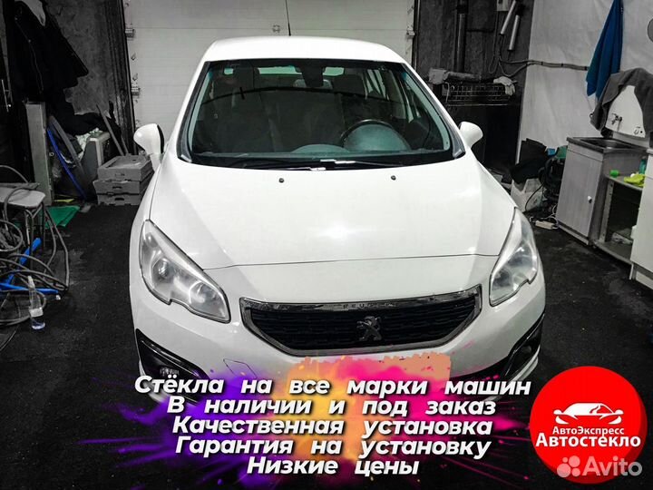 Лобовое стекло на Peugeot 408