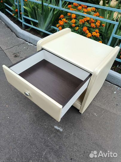 Тумбочки 2 штуки
