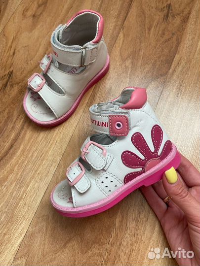 Ортопедические сандали