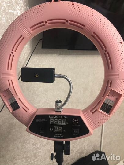 Кольцевая лампа Lumo Ultra