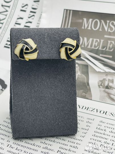 Винтажные серьги Monet, маркированы на заглушках Д