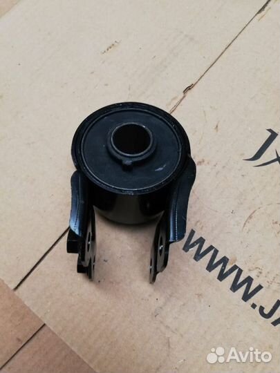 Сайленетблок рычага Mazda CX7 CX9 J43038cymt