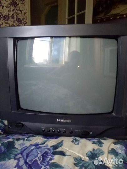 Телевизор samsung