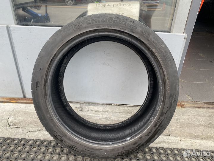 Goodyear EfficientGrip 235/45 R19