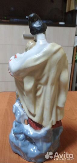 Статуэтка фарфоровая СССР 
