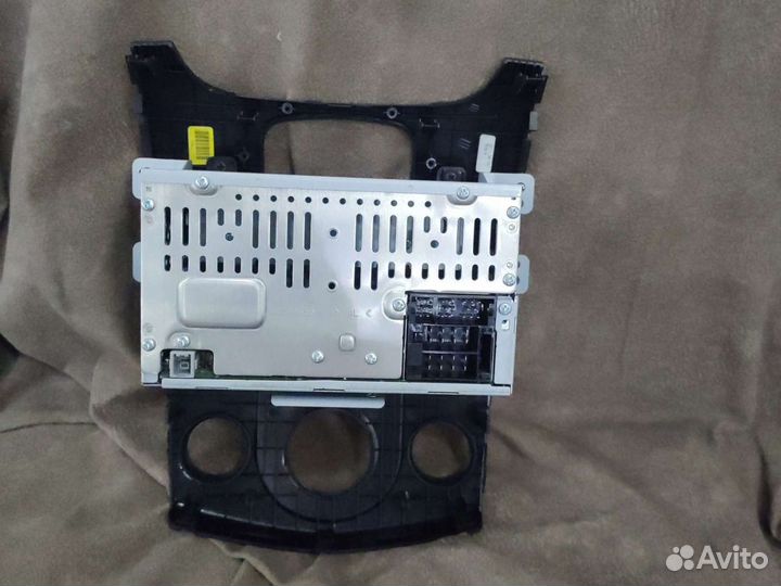 Штатная магнитола на kia ceratto 2