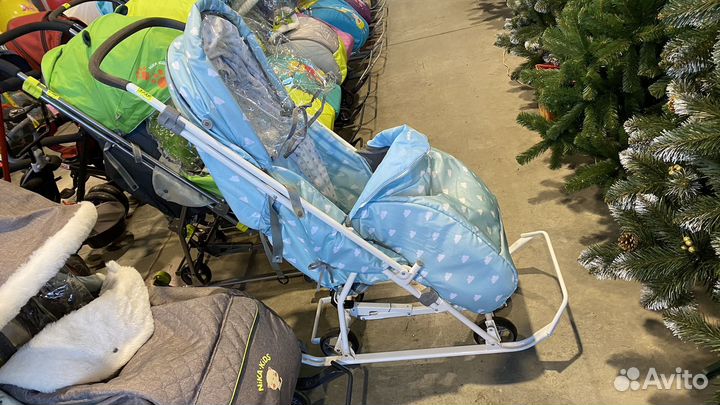 Детские санки на колесах