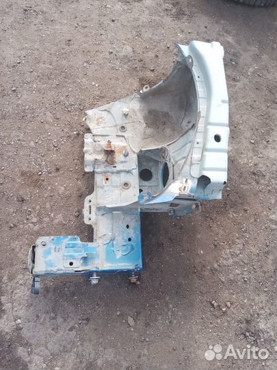 Правый Лонжерон Рено Меган 2