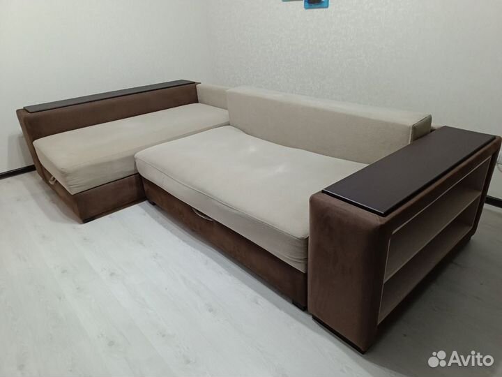 Угловой диван с антивандальной тканью