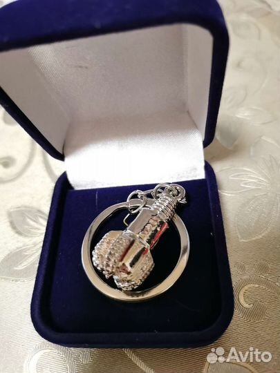 Брелоки: долото в подарочной упаковке