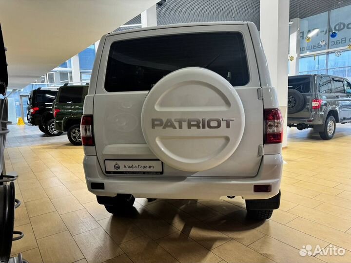 УАЗ Patriot 2.7 МТ, 2024