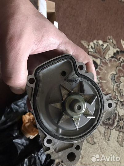 Помпа на Honda Civic