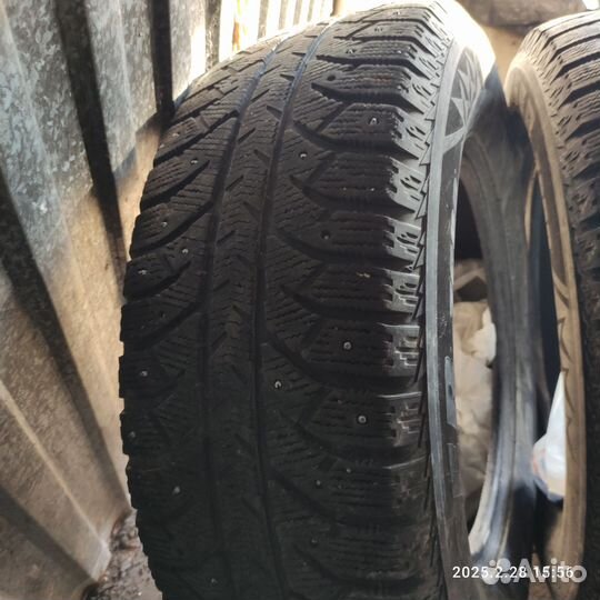 Bridgestone Ice Cruiser 7000 265/65 R17 T