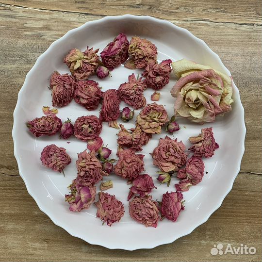 Сухие розы бутоны