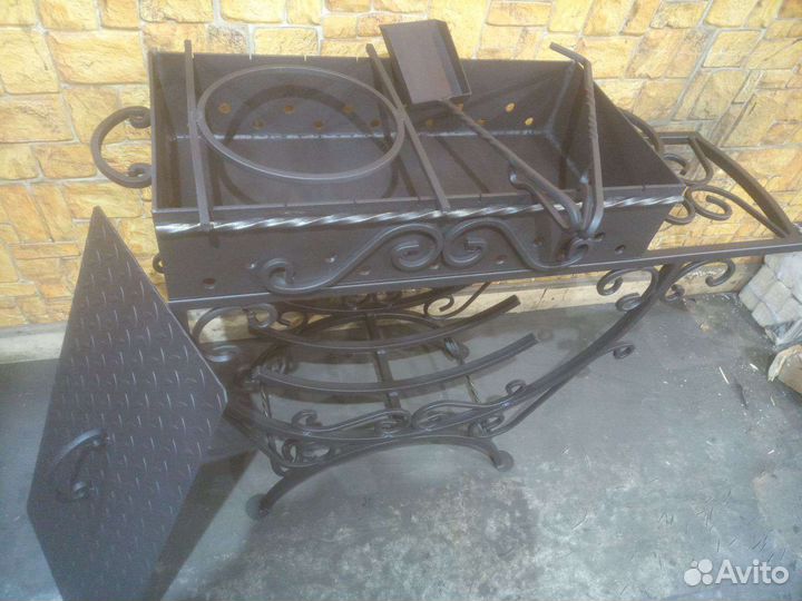 Мангал с подставкой под казан