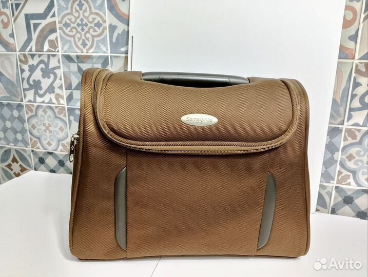 Дoрожный бьюти-кейс/нeсессеp 