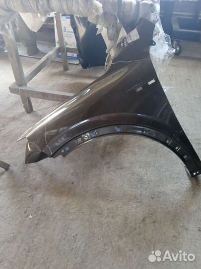 Крыло левое переднее Рено Аркана