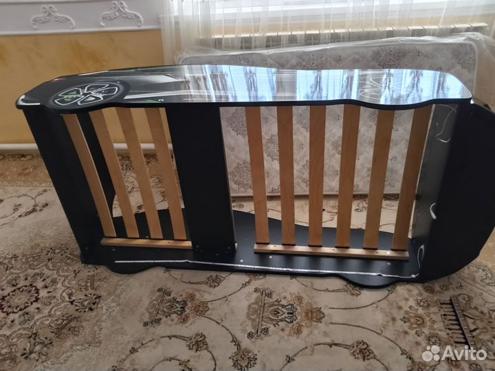 Кровать машина