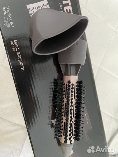 Фен-щетка Vitek VT-8245