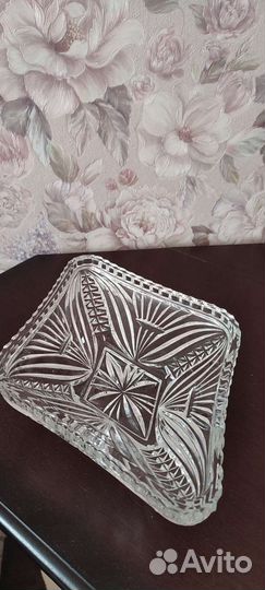 Хрустальная ваза