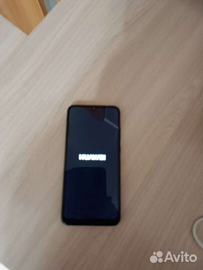 Телефон Huawei P smart 2019