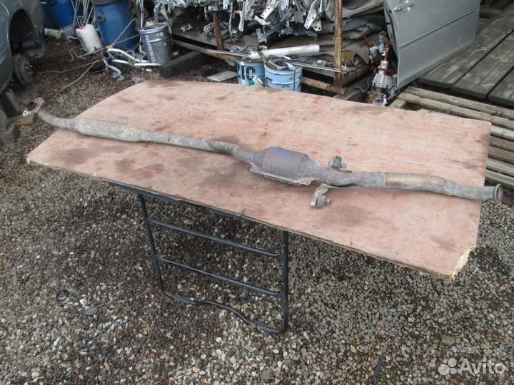 Катализатор Toyota Ist NCP65 1NZ-FE 2004/5