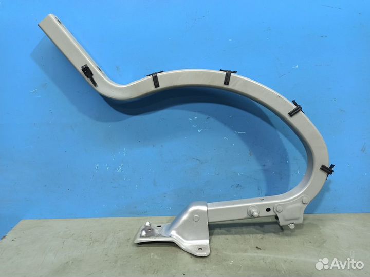 Петля крышки багажника Hyundai Genesis DH 2 2012