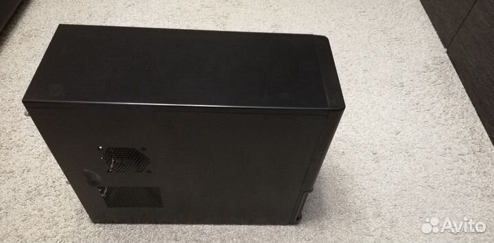 Корпус Gigabyte + блок питания Gembird 550W