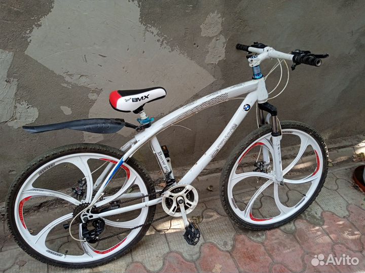 Велосипед вмw