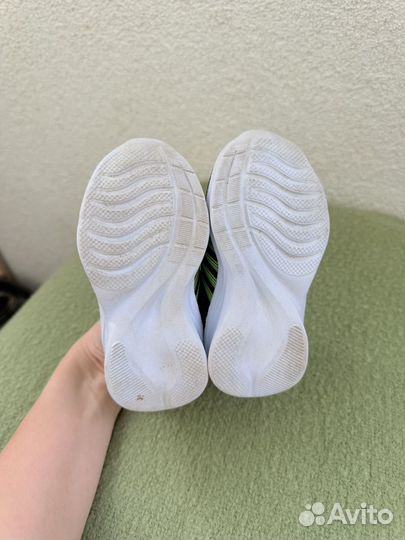 Кроссовки на мальчика 20 размер