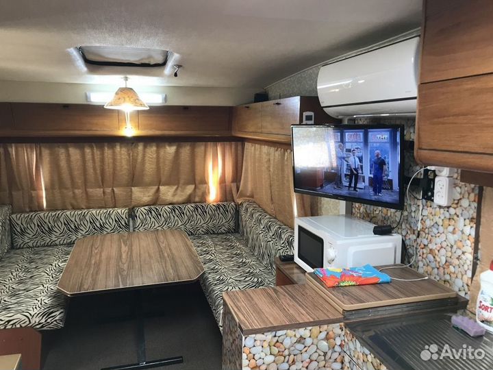 Отдых у моря в автодоме трейлере кемпере