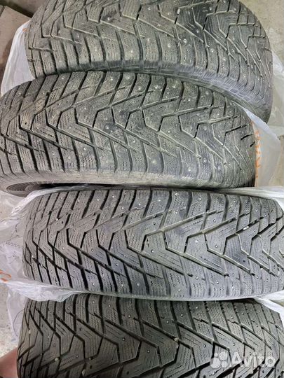 Hankook Winter I'Pike 225/70 R16