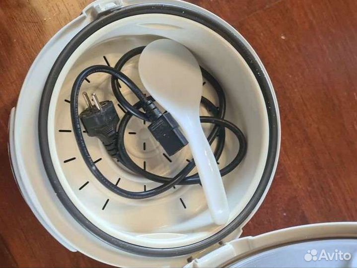 Мультиварка Panasonic SR-TMH18