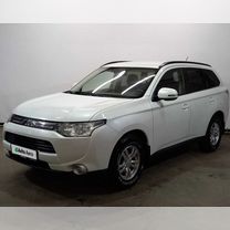 Mitsubishi Outlander 2.4 CVT, 2013, 155 000 км, с пробегом, цена 1 670 000 руб.