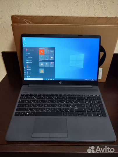 Ноутбук 15,6 HP 255 G8 / Ryzen5 5500U / 16Г / 256Г