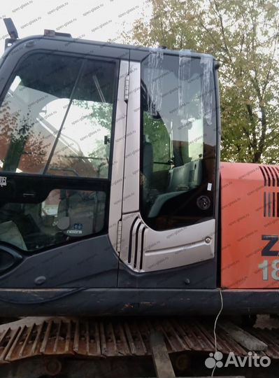 Стекло кабины New Holland LS190