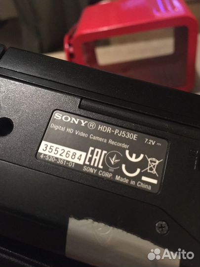 Камера с проектором Sony HDR-PJ530E