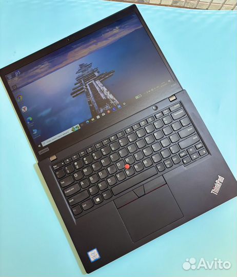 Lenovo X390 core i7 ips
