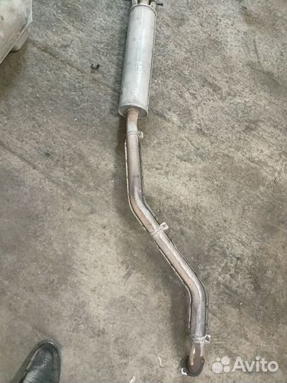 Chevrolet lachetti 10г. Глушитель